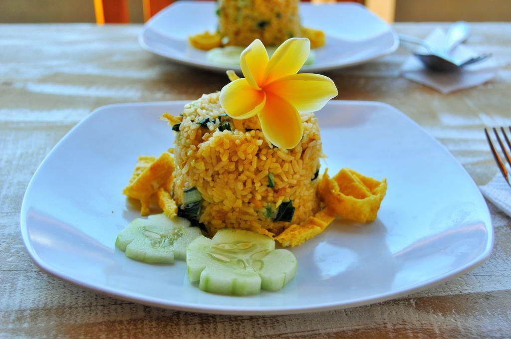 Deva Devi Beach Inn Luxury Batununggul Extérieur photo